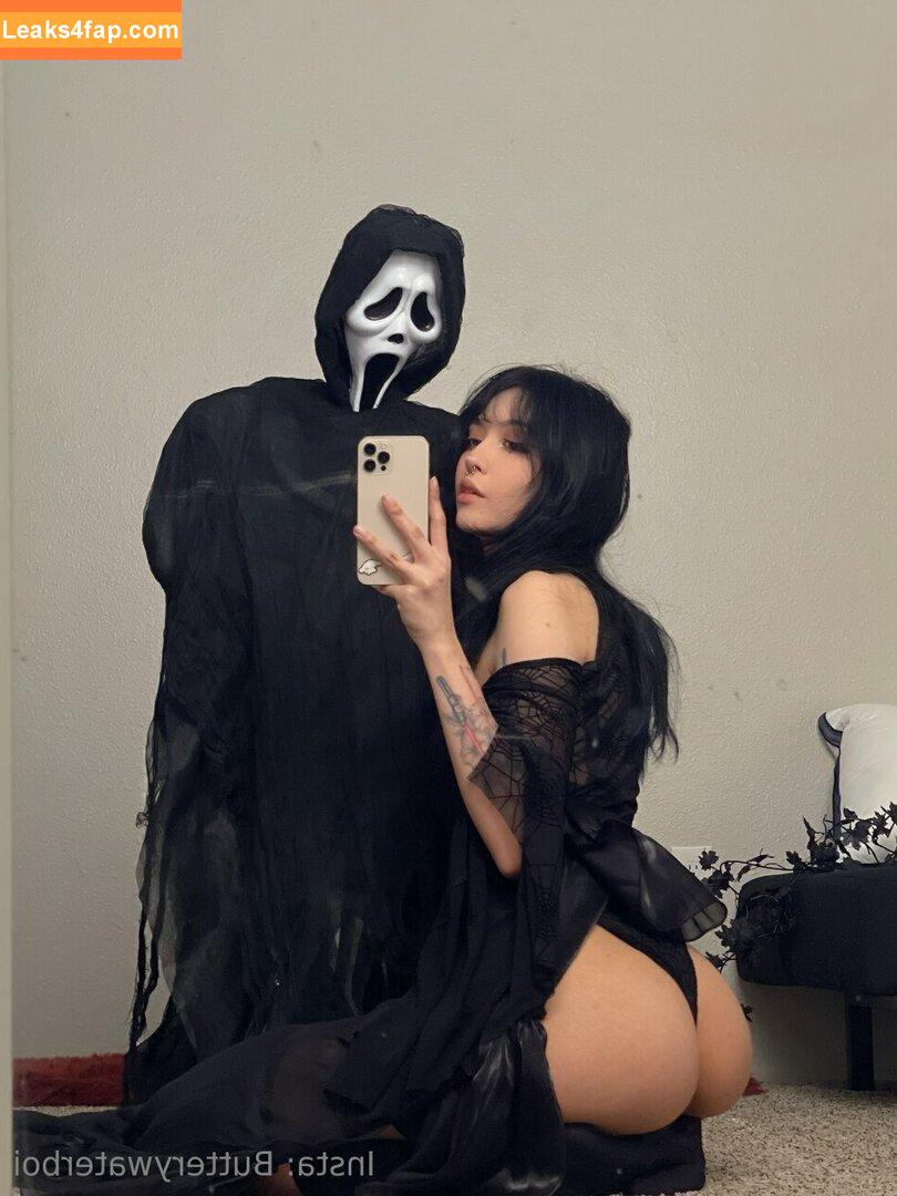 ButteryWaterBoi / awkwardlevi leaked photo photo #0527