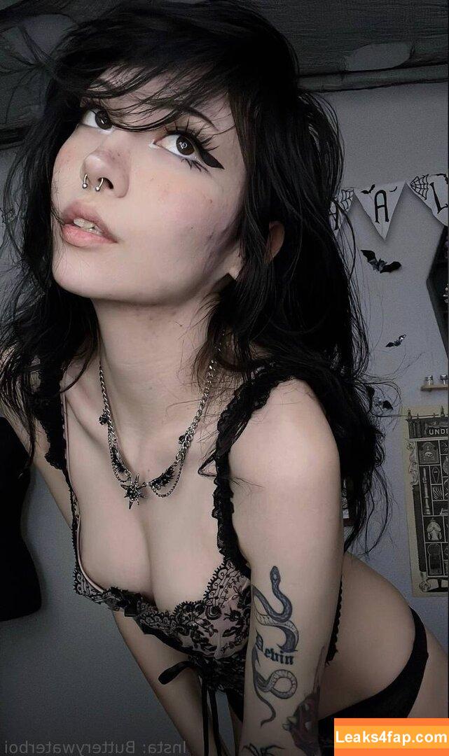 ButteryWaterBoi / awkwardlevi leaked photo photo #0786