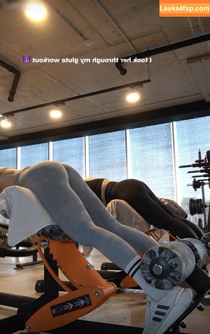 By.isabelyvonne leaked photo photo #0122