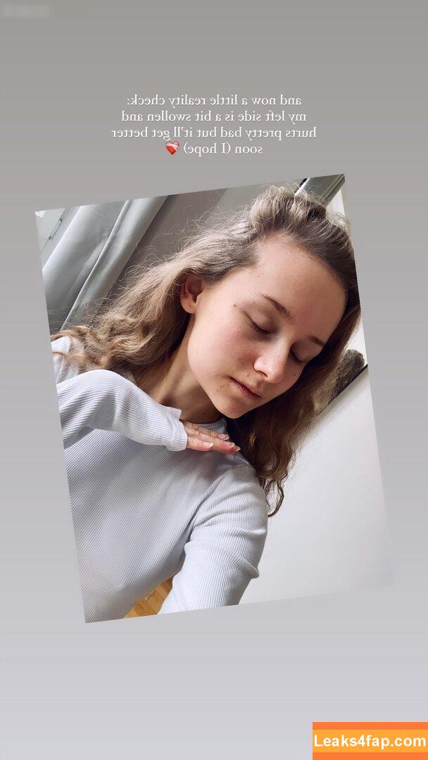 By.isabelyvonne leaked photo photo #0170