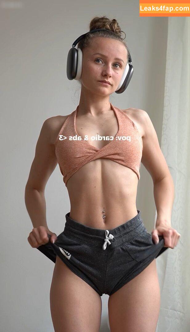 By.isabelyvonne leaked photo photo #0330