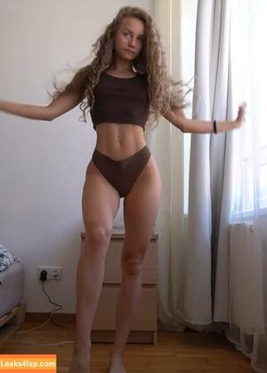 By.isabelyvonne photo #0103