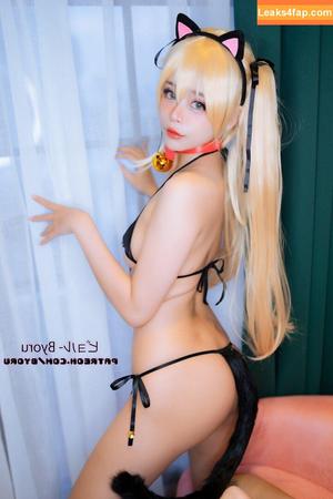 Byoruu photo #1905