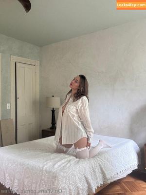 c.har.lee photo #0104