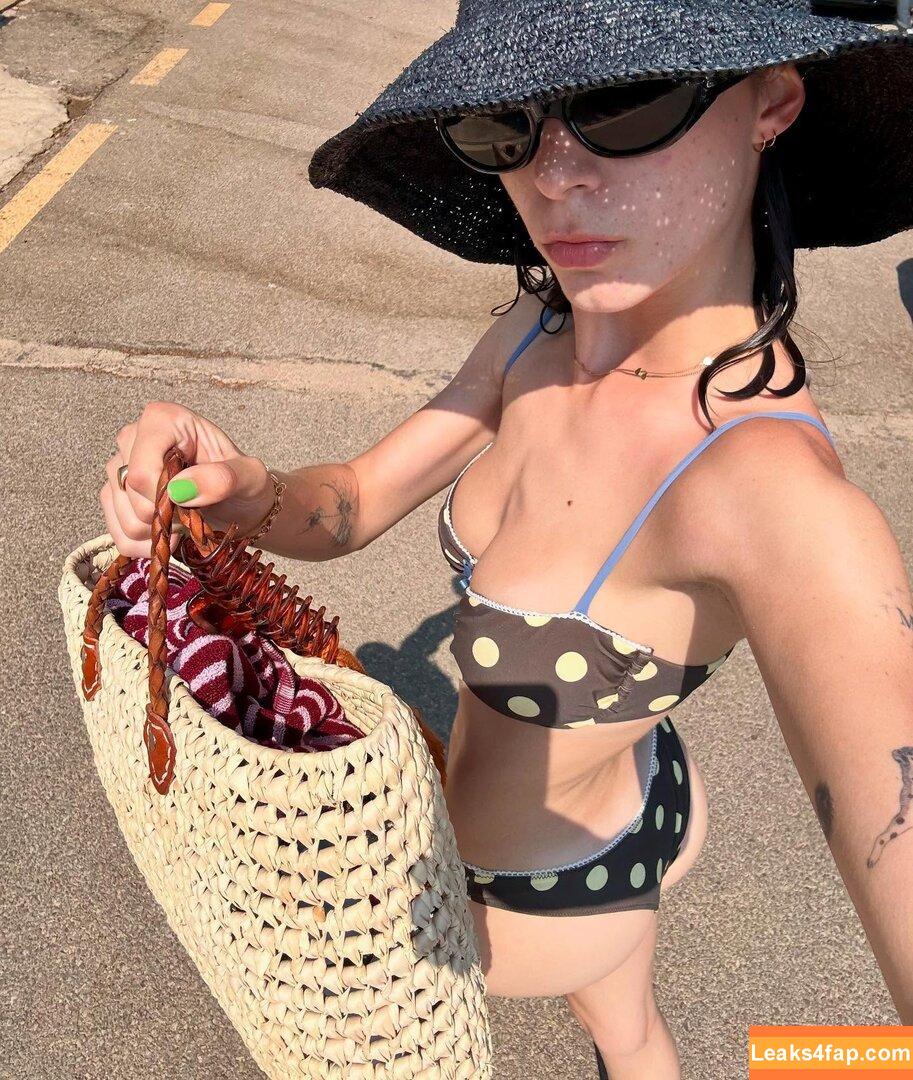 c.millierock / kombucha_shawty leaked photo photo #0095