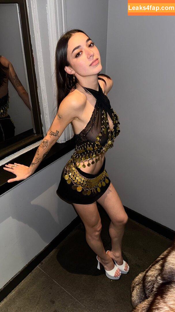 c.millierock / kombucha_shawty leaked photo photo #0099