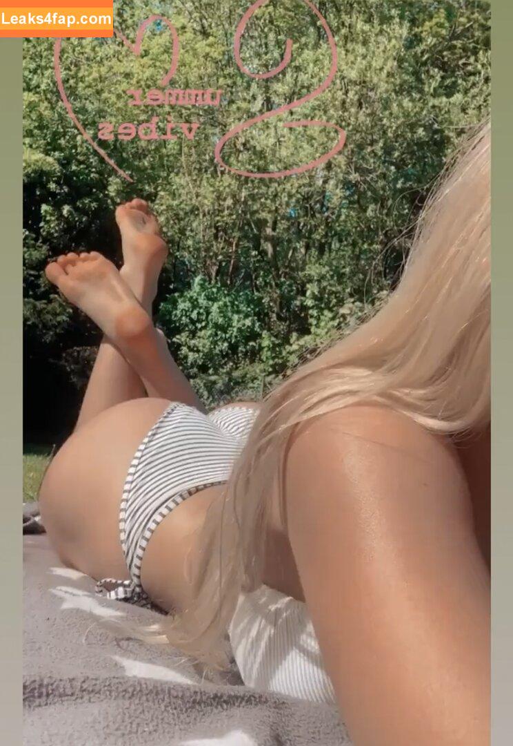 Caal.me.annaa / caall.me.anna leaked photo photo #0037