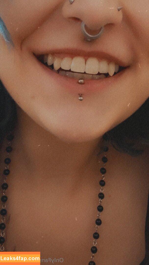cahrnila /  leaked photo photo #0004