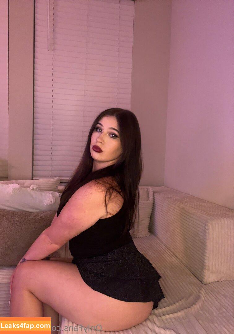 caiacaylx / caiacaylx.irl leaked photo photo #0003