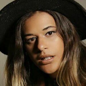 Caiala Tavares photo #0009