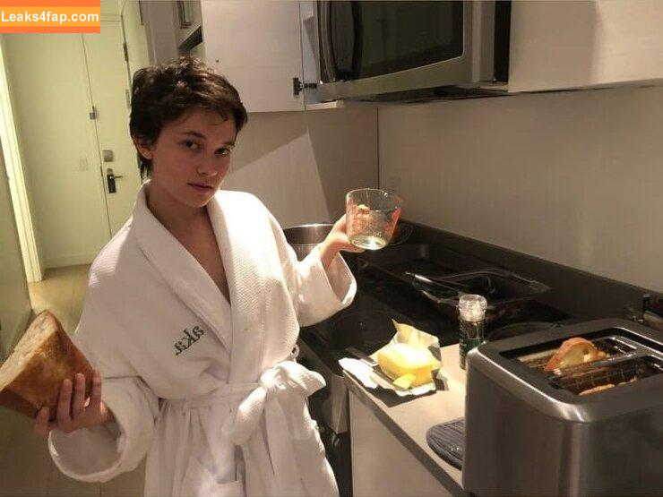 Cailee Spaeny / caileespaeny leaked photo photo #0002