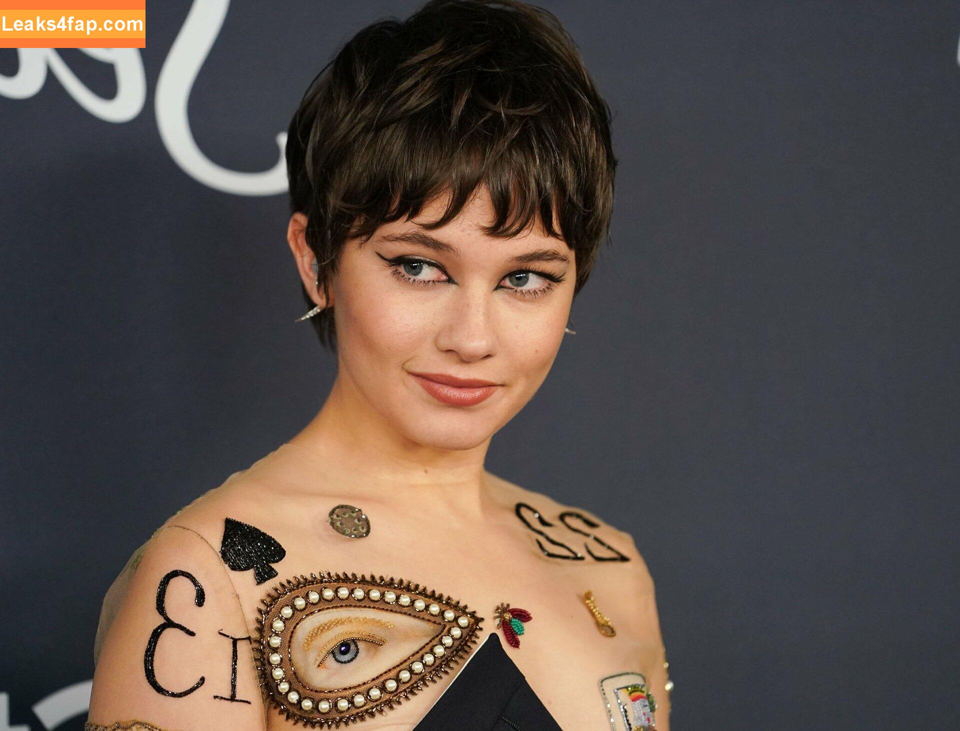 Cailee Spaeny / caileespaeny слитое фото фото #0222