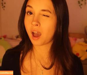 Cait ASMR photo #0127