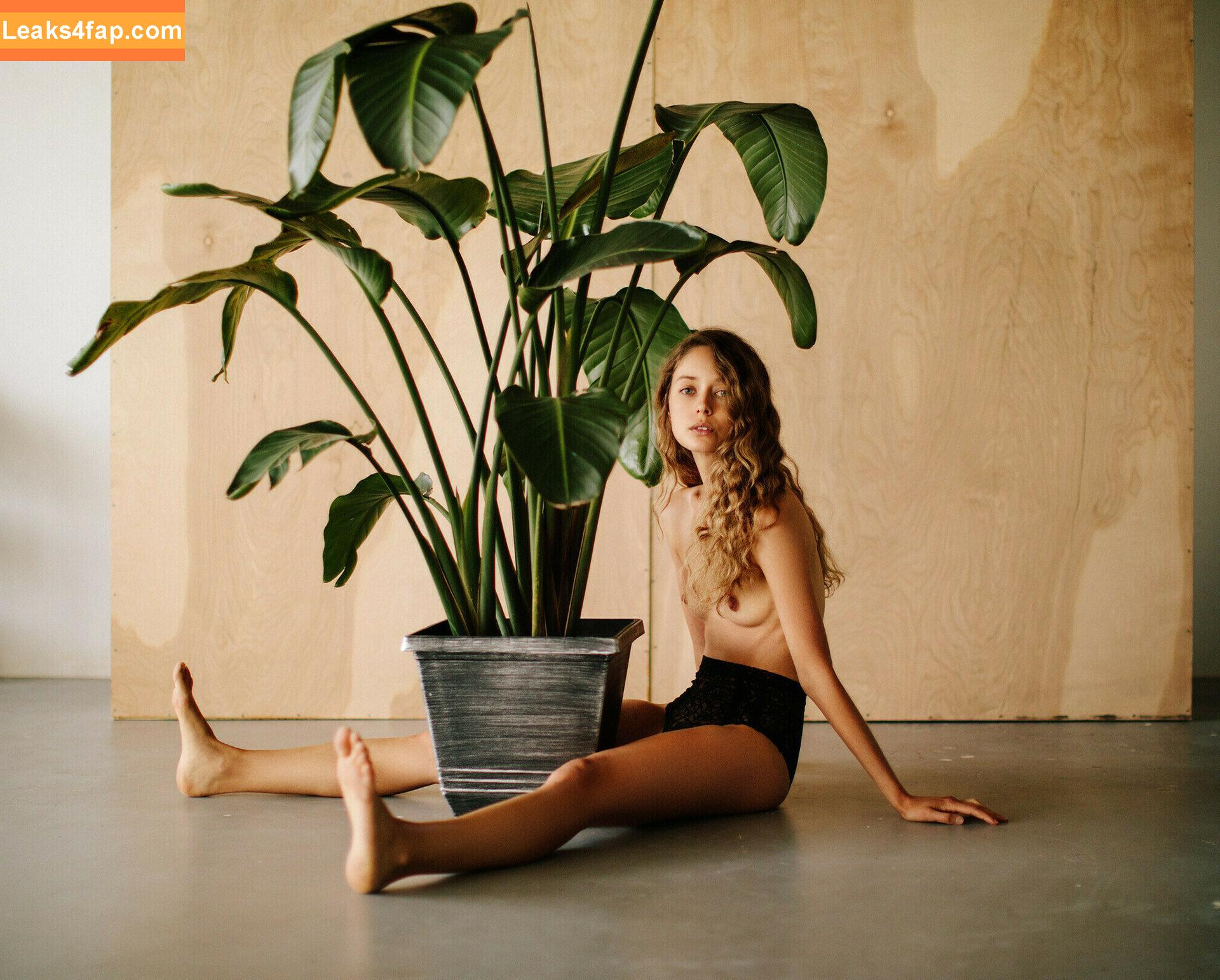 Cait Del Mar / caitblu / caitdelmar / cdm.darling leaked photo photo #0323