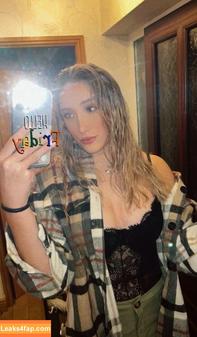 Caitlin Beevers / CaitlinBeevers1 / caitb.1 leaked photo photo #0037
