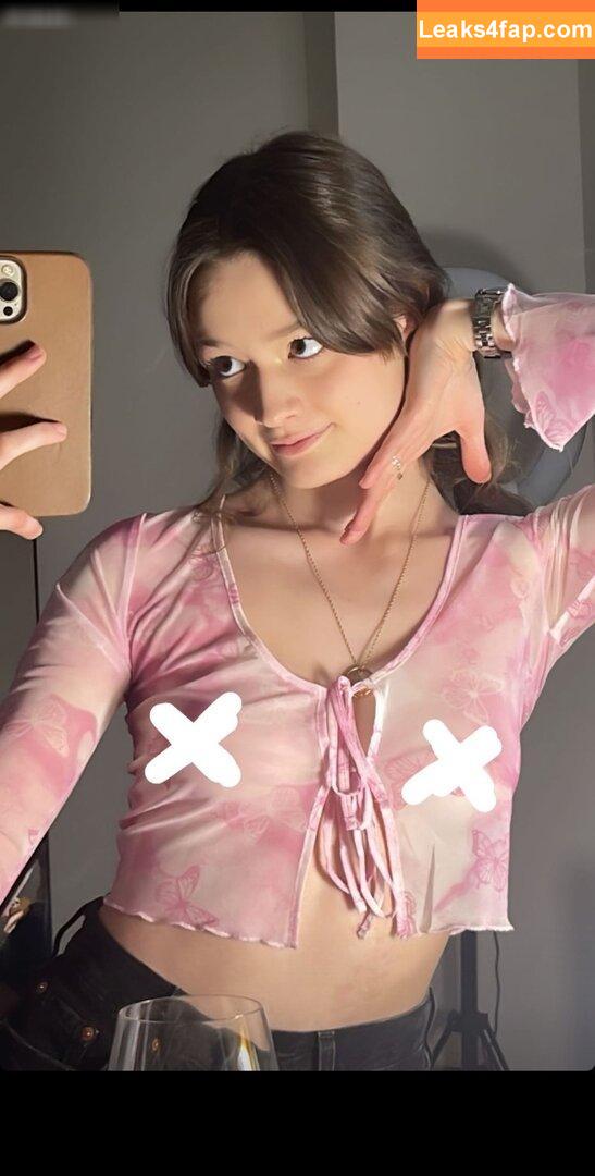 Caitlin Erin O'Neill / uhh_uma leaked photo photo #0050