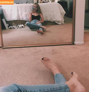 Caitlin Marie Reacts photo #0011