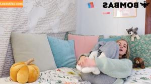 Caitlin Marie Reacts photo #0013