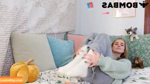 Caitlin Marie Reacts photo #0015