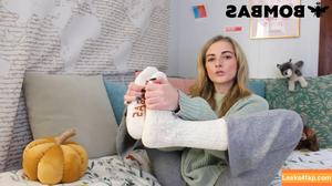 Caitlin Marie Reacts photo #0018