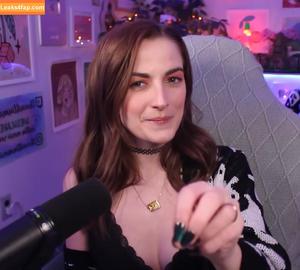 Caitlin Marie Reacts photo #0040