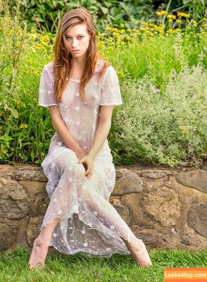 Caitlin McSwain photo #0063