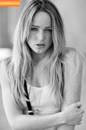 Caity Lotz photo #0031