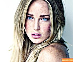 Caity Lotz photo #0181