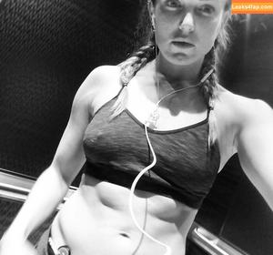 Caity Lotz фото #0309