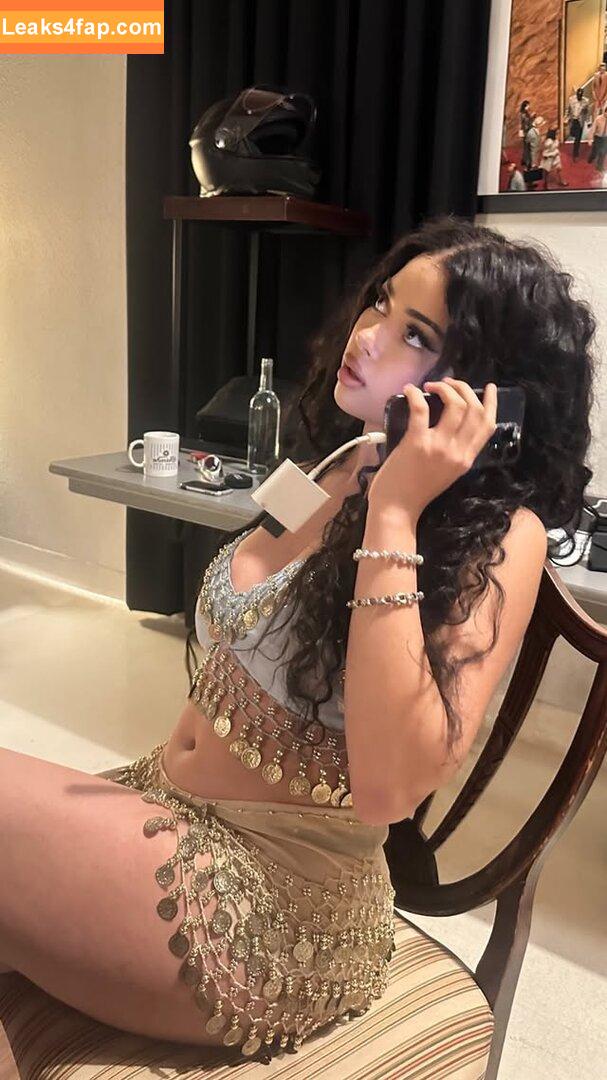 Calie.xo / caliepaid / calliexo06 leaked photo photo #0022