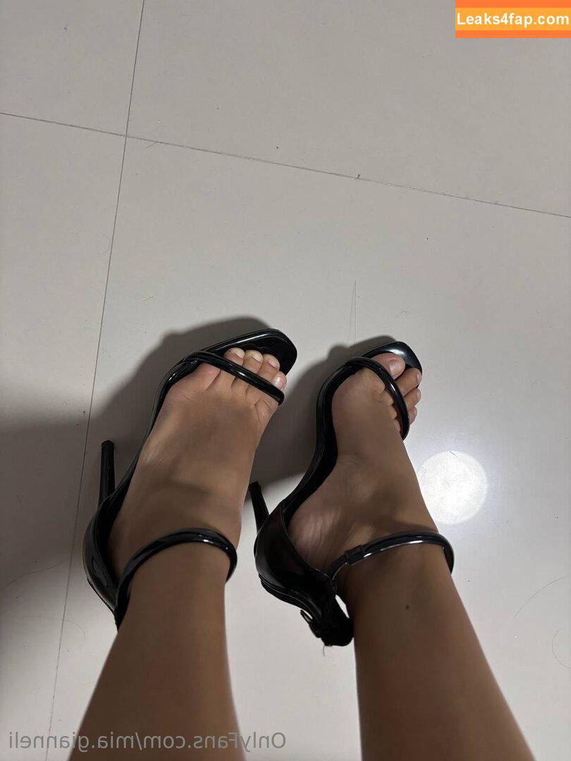 Callmemia1 / callmemia993 / mialikeskittens leaked photo photo #0027