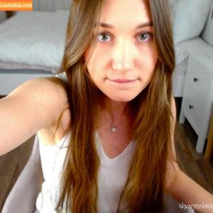 Cam Girls Feet Content photo #0070