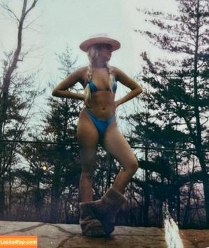 Camila Cabello photo #1279