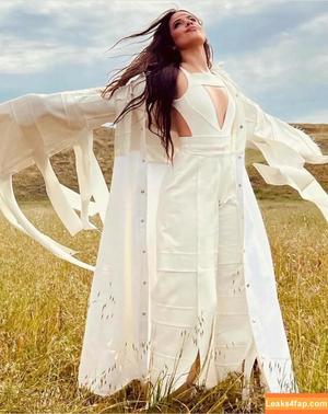 Camila Cabello photo #1380