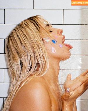 Camila Cabello photo #1464