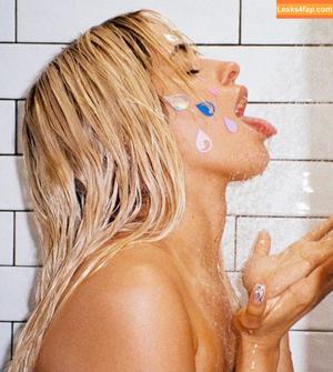 Camila Cabello photo #1472