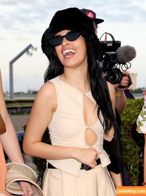 Camila Cabello photo #1899