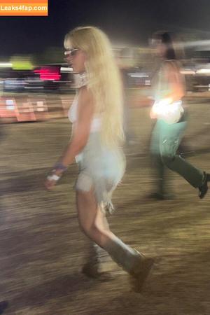 Camila Cabello photo #2090