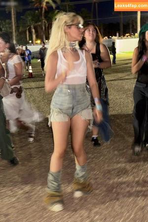 Camila Cabello photo #2095