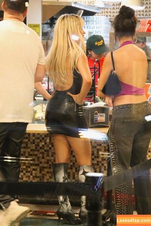 Camila Cabello photo #2138