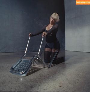 Camila Cabello photo #2447