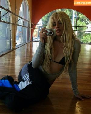Camila Cabello photo #2491