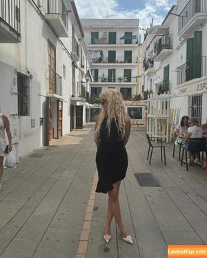 Camila Cabello photo #2594