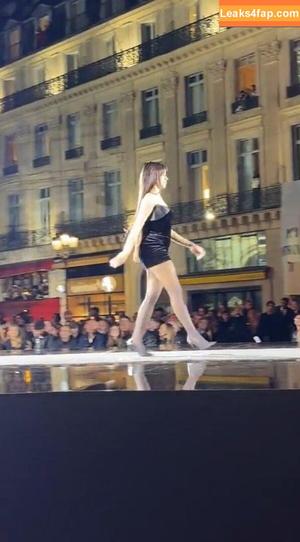 Camila Cabello фото #2973