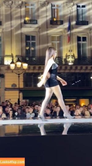 Camila Cabello фото #2977