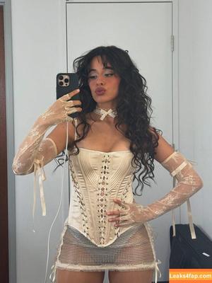 Camila Cabello фото #3923