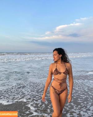 Camila Erika Montengro Rubina photo #0017