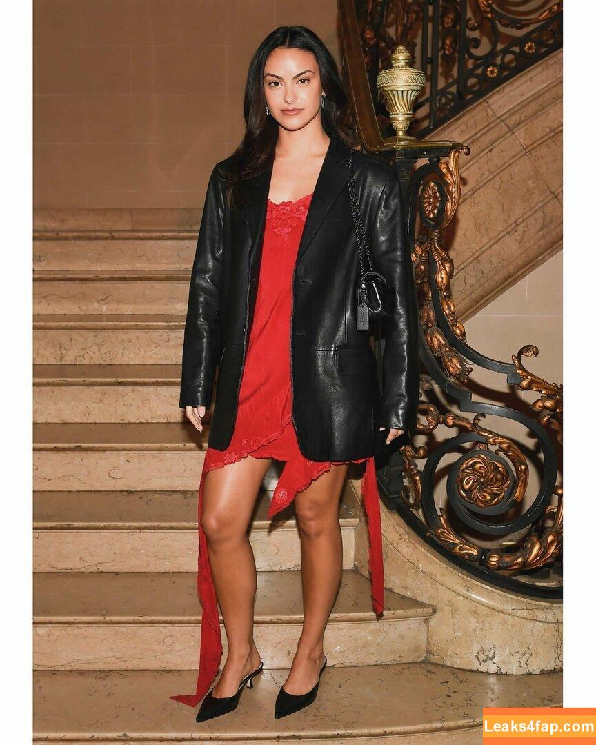 Camila Mendes / camimendes слитое фото фото #0292