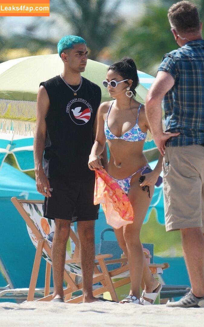 Camila Mendes / camimendes leaked photo photo #0528