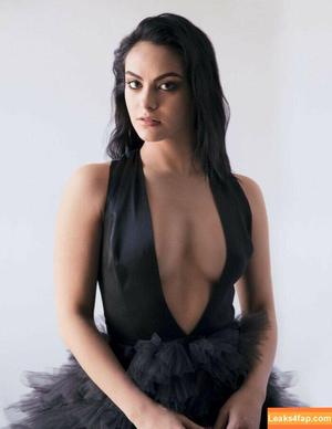Camila Mendes photo #0019